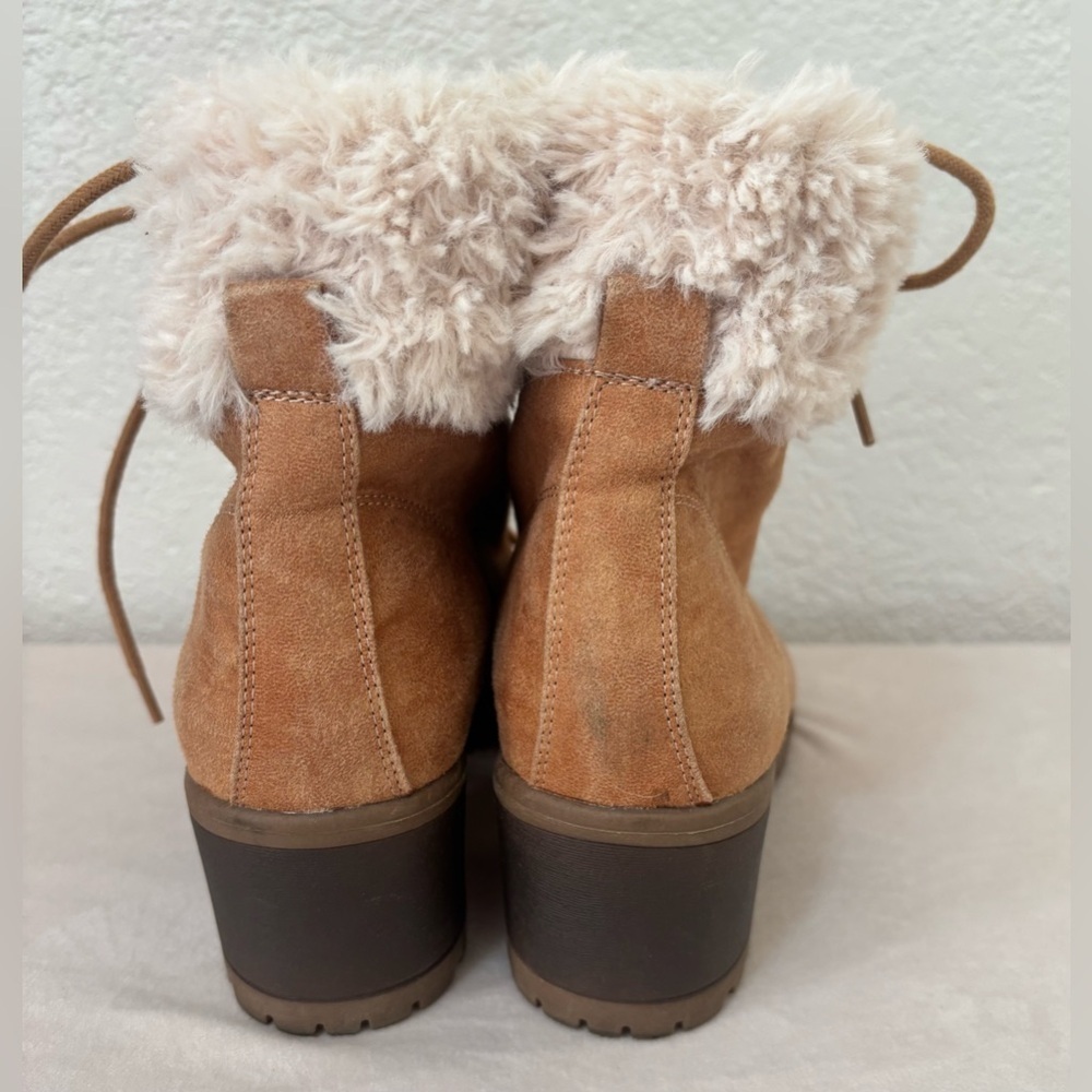 White Mountain Women's Tan Lace-Up Boots Size 7.5M - Picture 5 of 8